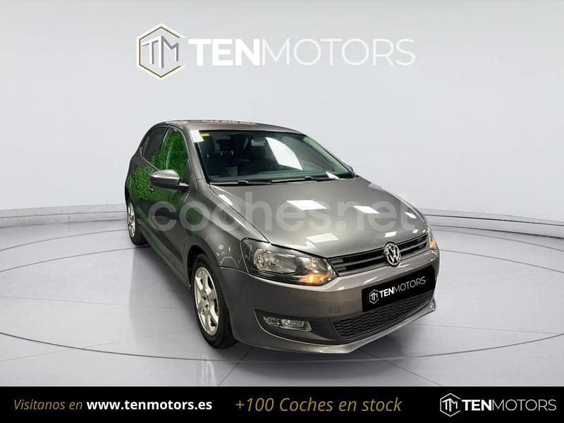 Gris / plata Usado 2012 VW Polo Advance Berlina | 5999 € (Buen precio) - Imagen 1/4
