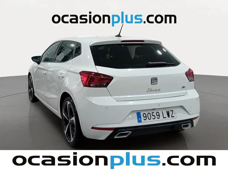 Usado Seat Ibiza FR 110 CV (80 kW) 2022 Blanco Utilitario