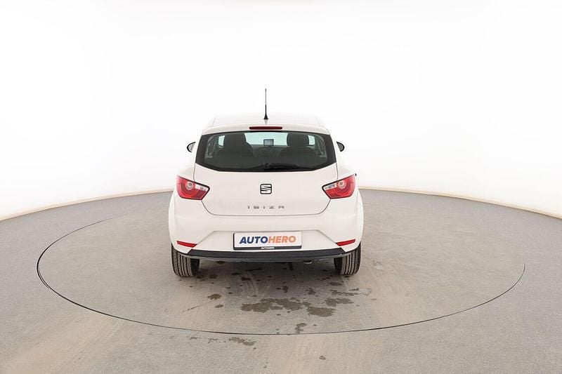 Usado Seat Ibiza I-Tech 70 CV (51 kW) 2015 Blanco Berlina