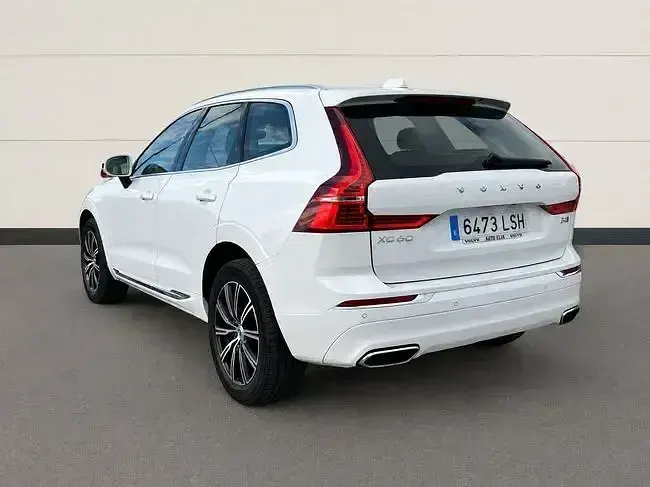 Usado Volvo XC60 Inscription 197 CV (144 kW) 2021 Blanco SUV