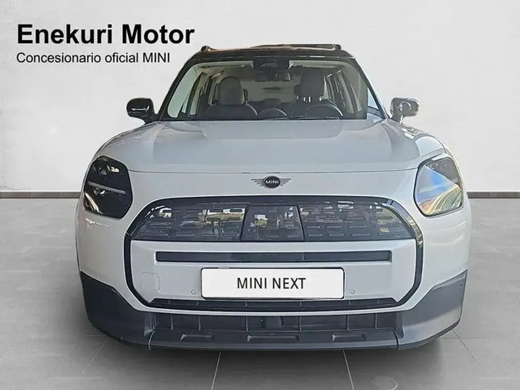 Usado Mini Countryman Essential 150 kW (204 CV) 2024 Blanco SUV