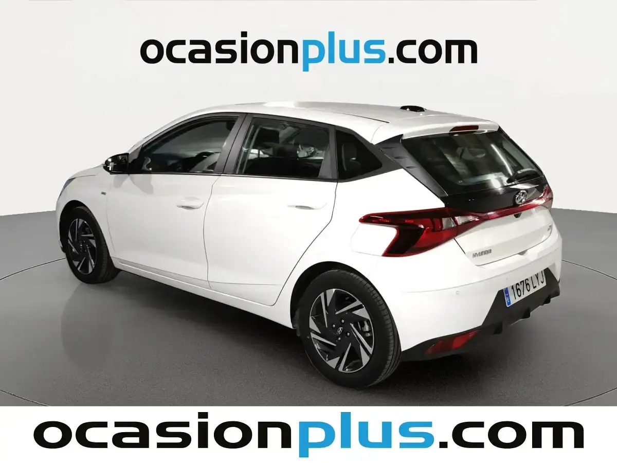 Usado Hyundai i20 100 CV (73 kW) 2022 Blanco Utilitario