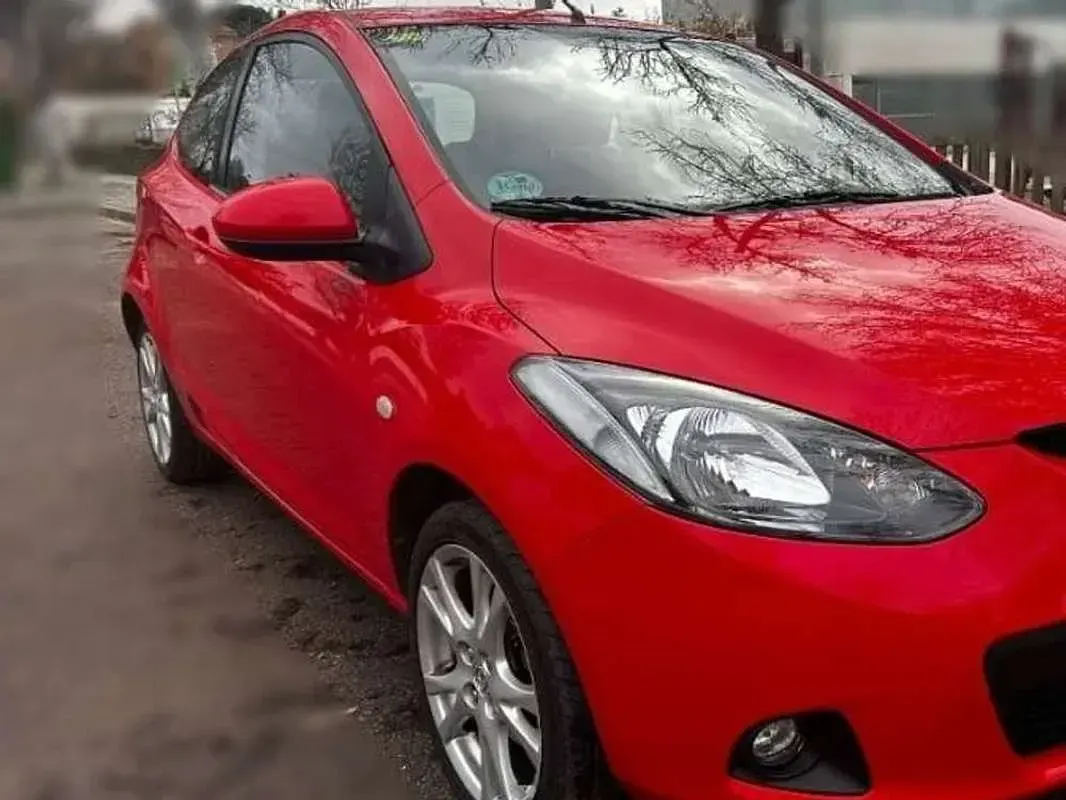 Occasion Mazda 2 Active Plus 86 PK (63 kW) 2010 Rood Hatchback