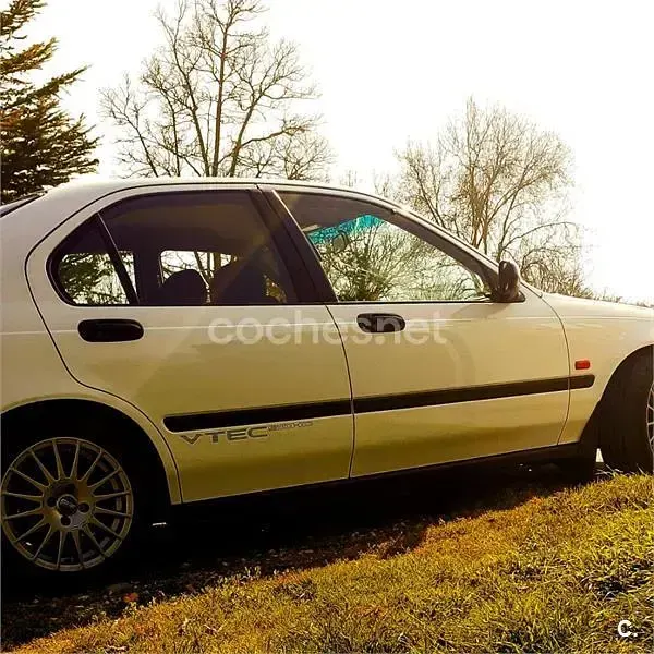Usado Honda Civic S 115 CV (84 kW) 1997 Blanco Berlina