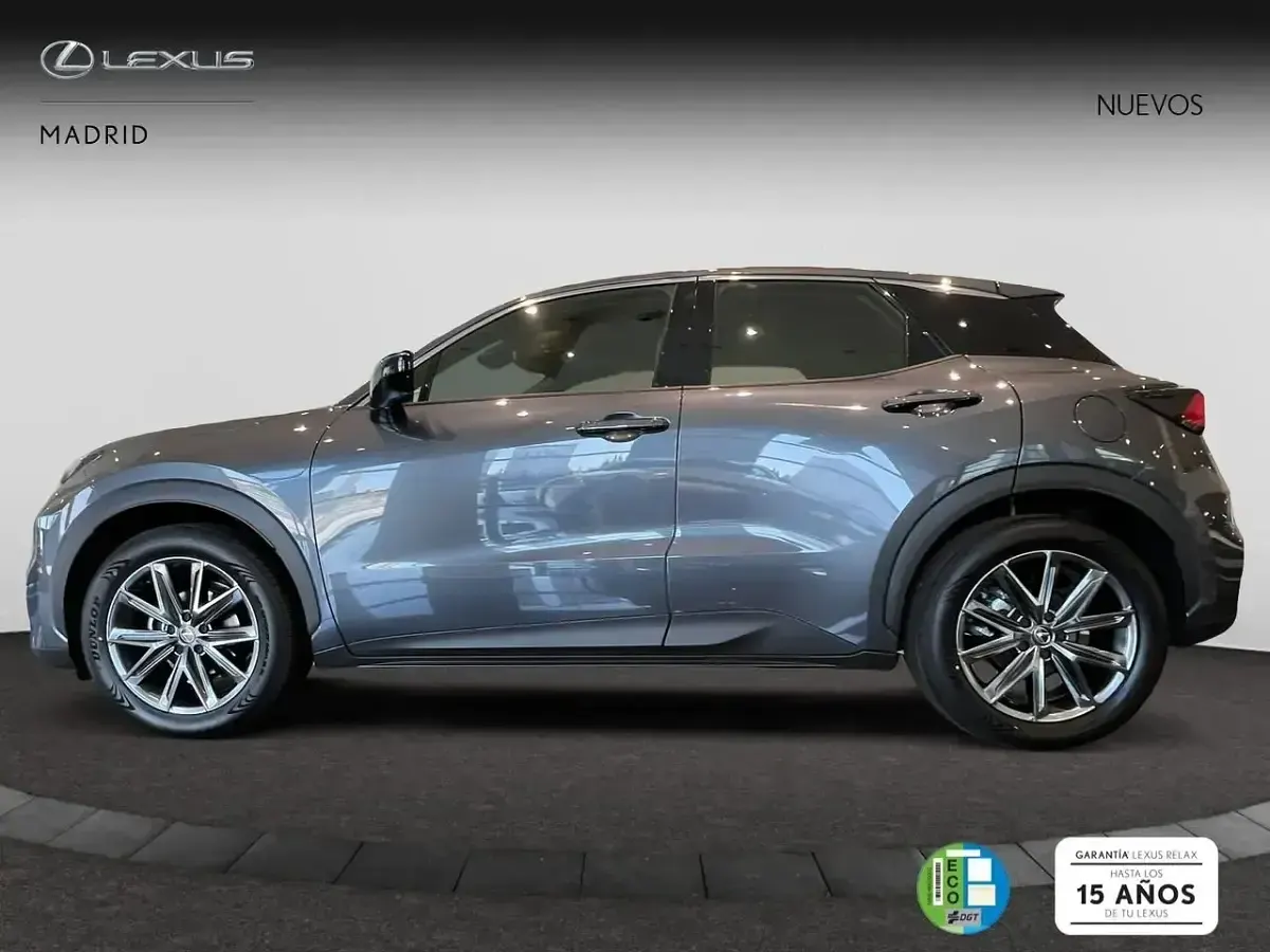 Nuevo Lexus LBX 136 CV (100 kW) 2025 Gris SUV