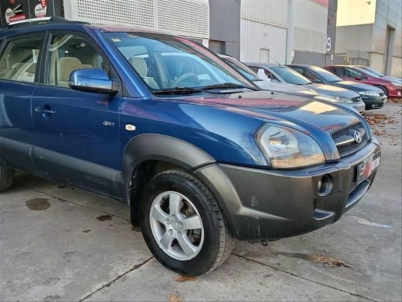 Usado Hyundai Tucson Style 112 CV (82 kW) 2005 Azul SUV