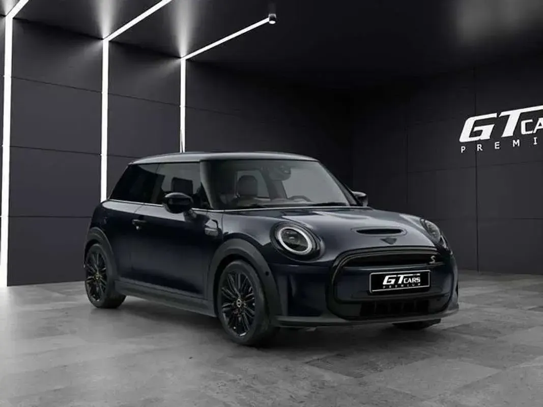 Usado Mini Cooper SE 135 kW (184 CV) 2021 Negro Utilitario