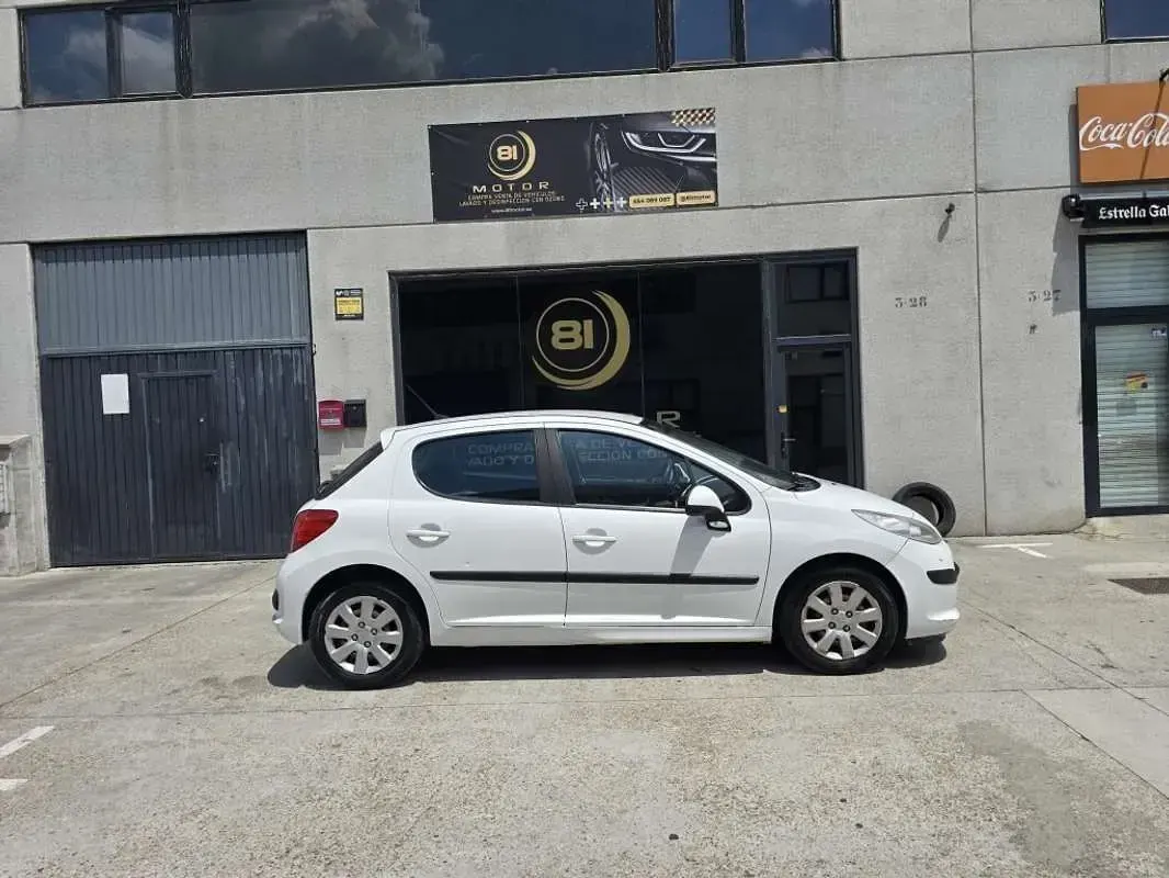Usado Peugeot 207 Sport 69 CV (50 kW) 2008 Blanco Utilitario