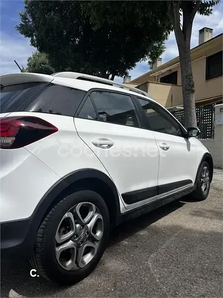 Usado Hyundai i20 Active 100 CV (73 kW) 2020 Blanco Utilitario