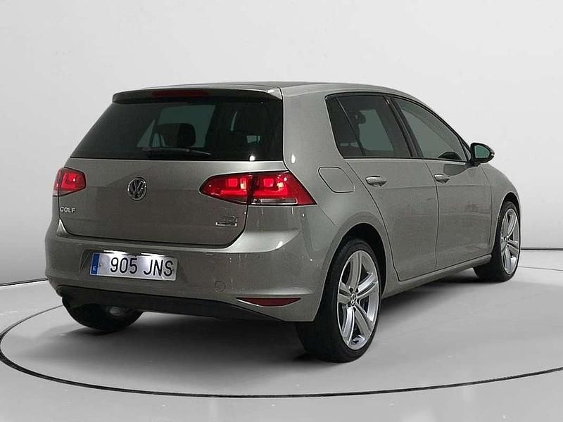 Usado VW Golf VII Advance 111 CV (81 kW) 2016 Gris Utilitario