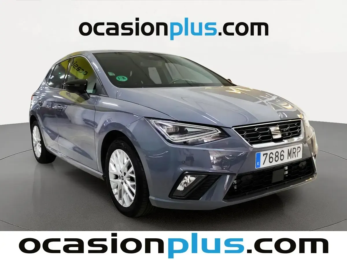 Usado Seat Ibiza FR 116 CV (85 kW) 2024 Gris Utilitario