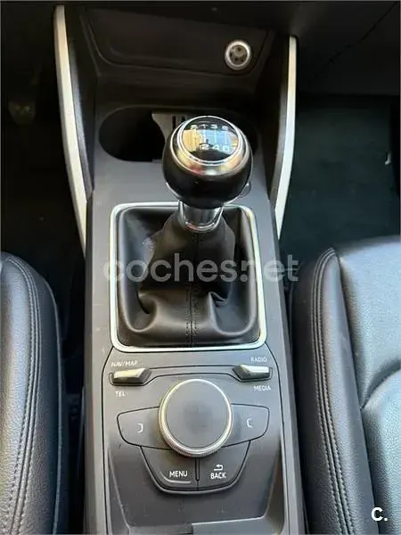 Usado Audi Q2 Design 116 CV (85 kW) 2017 Negro SUV