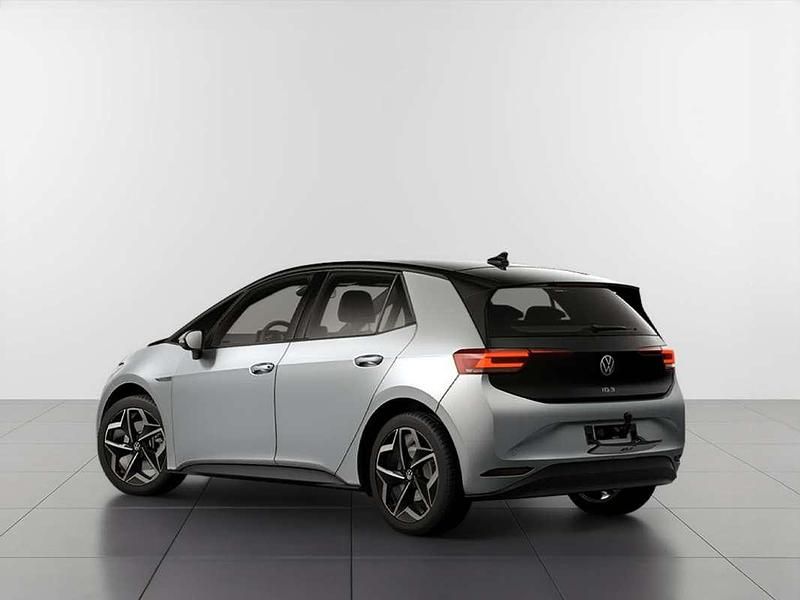 Usado VW ID.3 Pro Performance 150 kW (204 CV) 2021 Plateado Utilitario