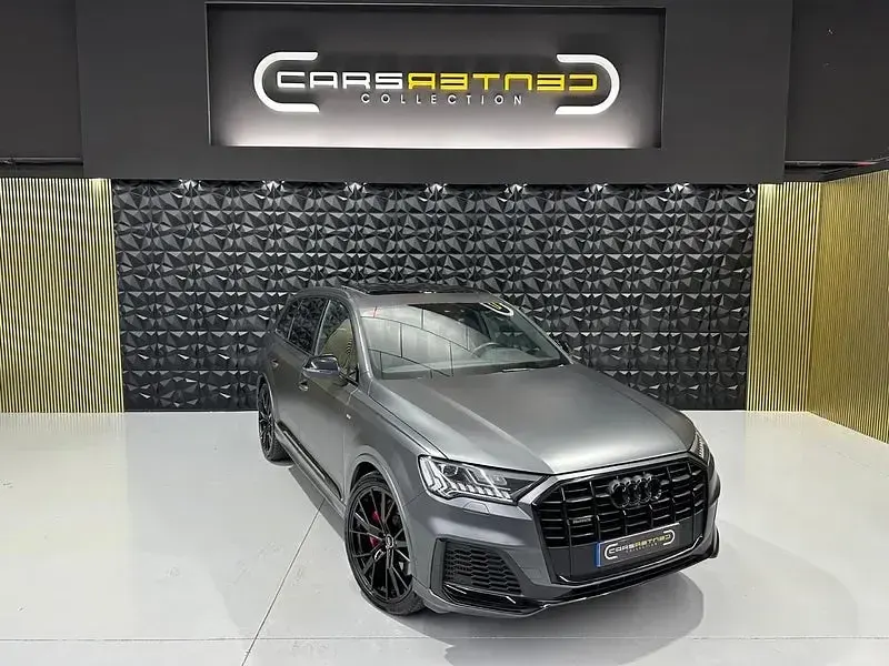 Usado Audi Q7 S-line plus 462 CV (339 kW) 2022 Gris / plata SUV