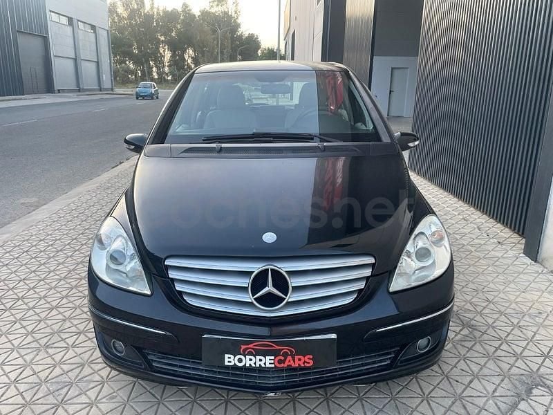 Usado Mercedes B180 109 CV (80 kW) 2007 Negro Monovolumen