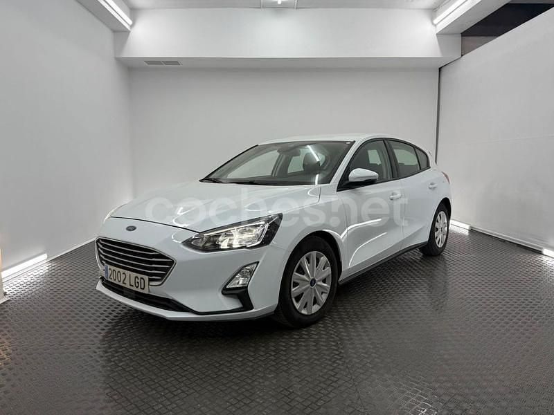 Usado Ford Focus Trend 95 CV (69 kW) 2020 Blanco Berlina