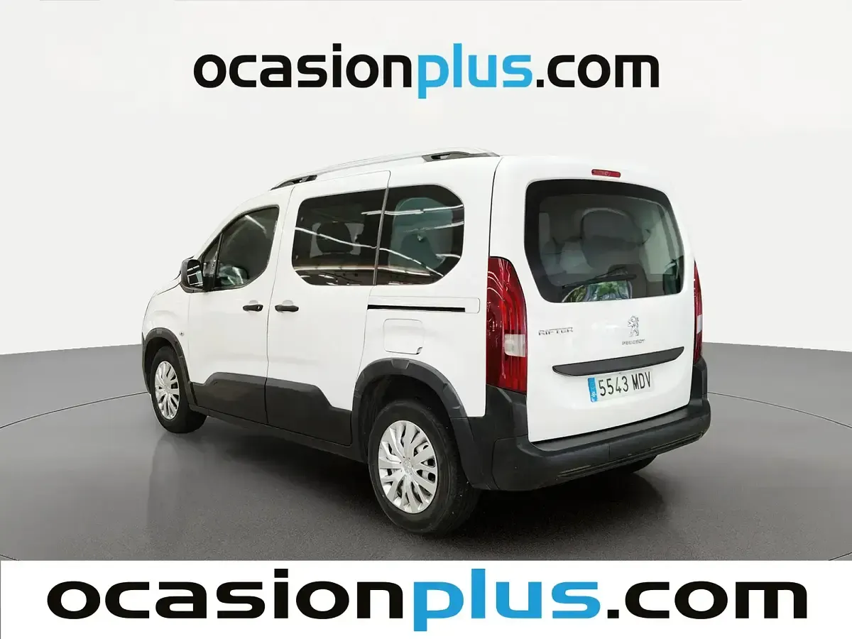 Usado Peugeot Rifter Active 75 CV (55 kW) 2023 Blanco Monovolumen