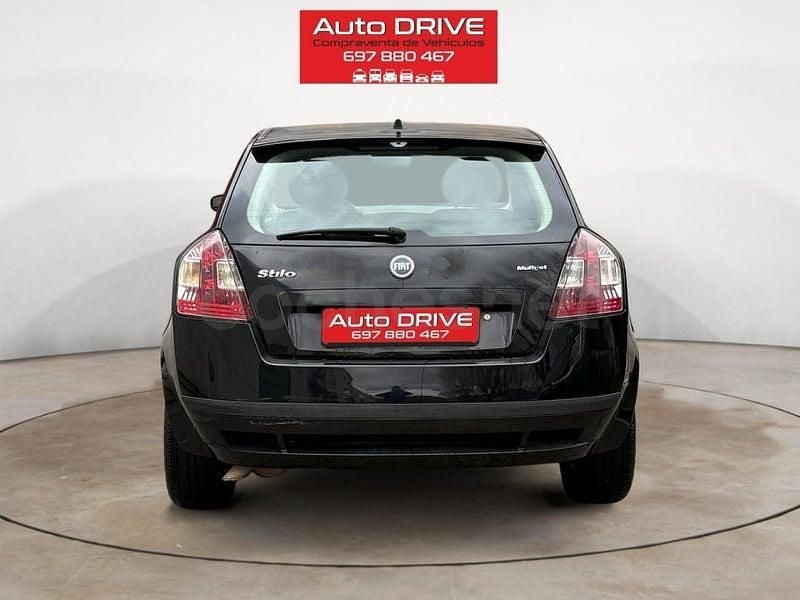 Usado Fiat Stilo Racing 120 CV (88 kW) 2007 Negro Berlina