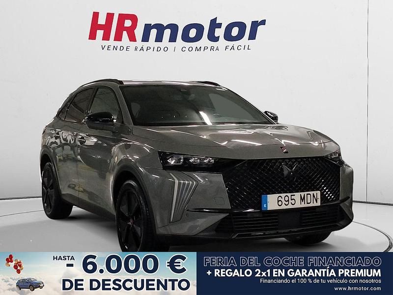 Gris Usado 2023 DS Automobiles DS7 Crossback Performance Line Plus SUV | 26.290 € (Un poco caro) - Imagen 1/4