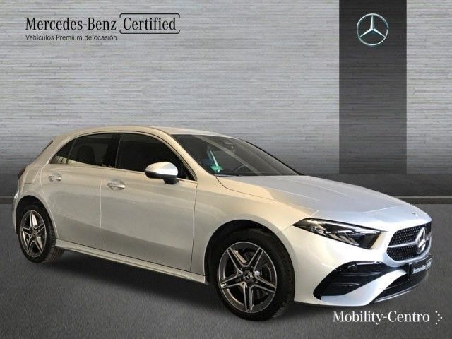 Usado Mercedes A250 AMG line 218 CV (160 kW) 2023 Plateado Berlina