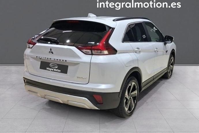 Usado Mitsubishi Eclipse Cross 187 CV (137 kW) 2025 Blanco SUV