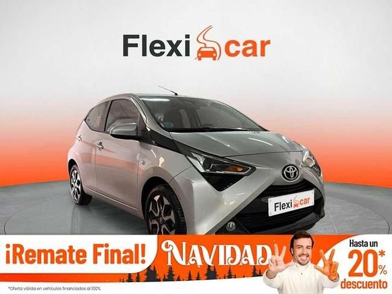 Gris Usado 2021 Toyota Aygo X-play Utilitario | 9990 € (Buen precio) - Imagen 1/4