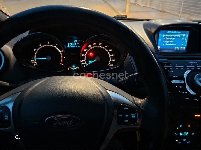 Usado Ford Fiesta ST-Line 100 CV (73 kW) 2016 Blanco Berlina