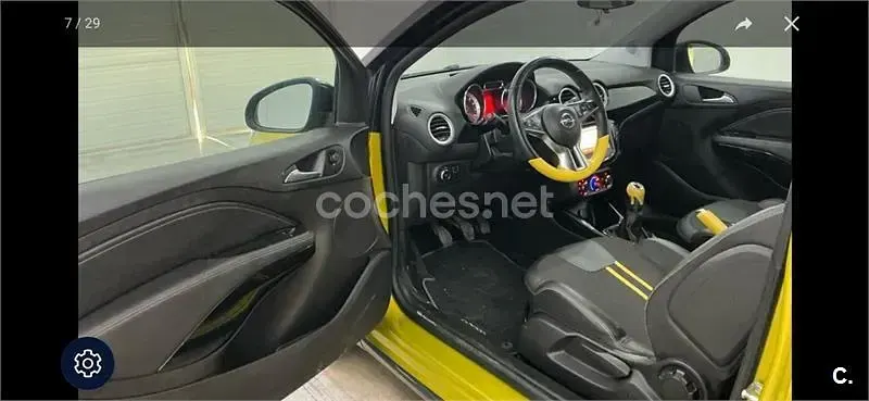 Usado Opel Adam Rocks 87 CV (63 kW) 2015 Amarillo Utilitario