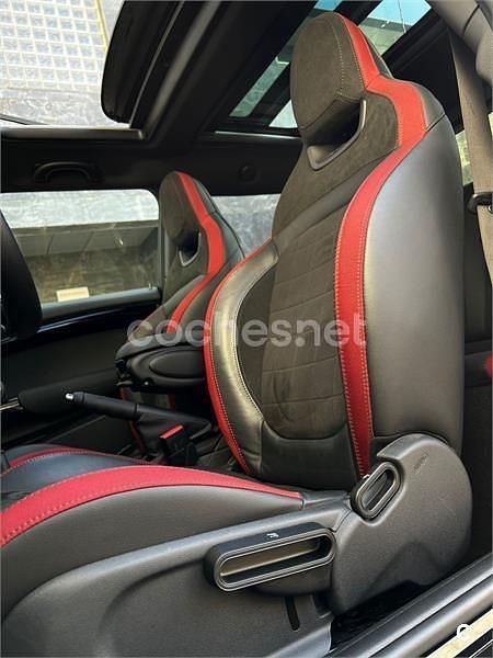 Usado Mini John Cooper Works 231 CV (169 kW) 2019 Negro Utilitario