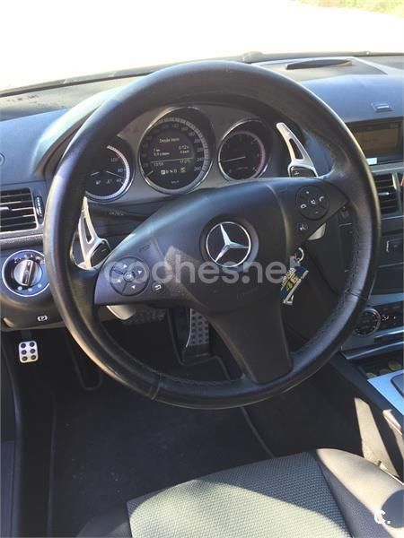 Usado Mercedes C220 Avantgarde 170 CV (125 kW) 2008 Negro Familiar