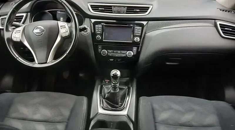 Usado Nissan X-Trail N-Connecta 130 CV (95 kW) 2016 Verde titanium (metalizado) SUV