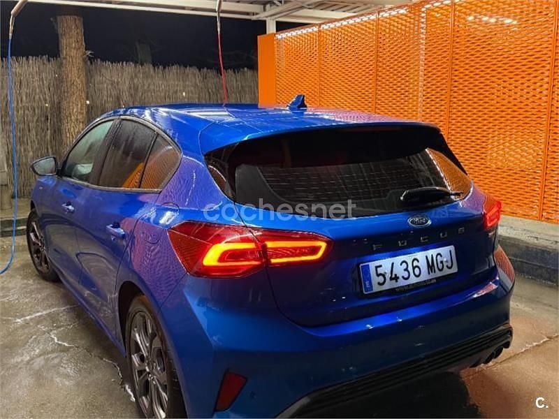 Usado Ford Focus ST-Line 125 CV (91 kW) 2023 Azul Berlina