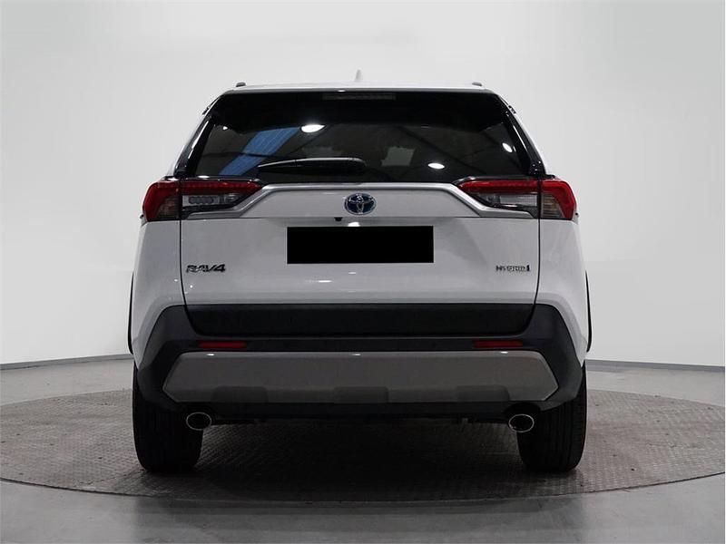 Usado Toyota RAV4 Hybrid Advance 218 CV (160 kW) 2024 Blanco SUV