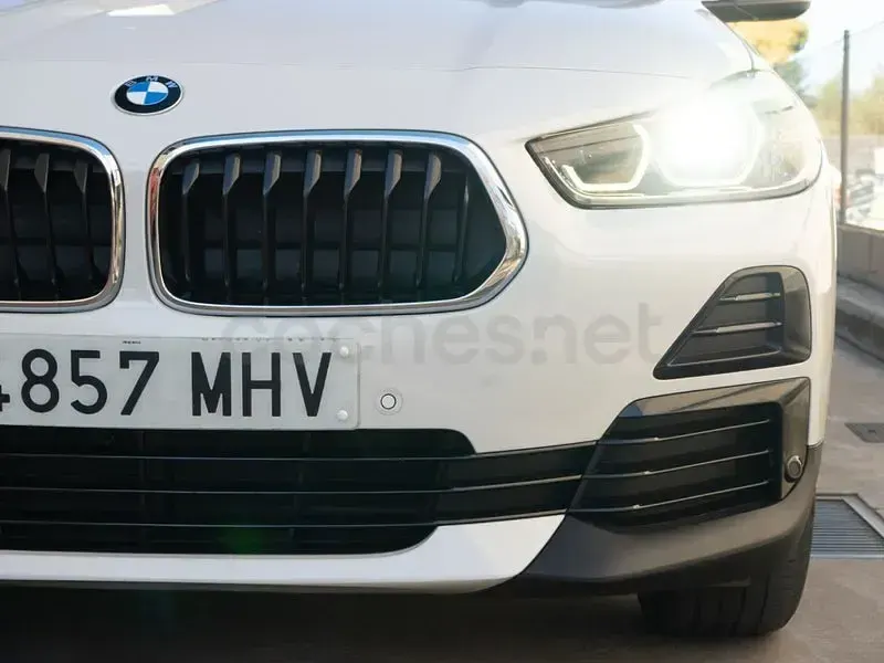 Usado BMW X2 Sport Line 150 CV (110 kW) 2023 Blanco SUV