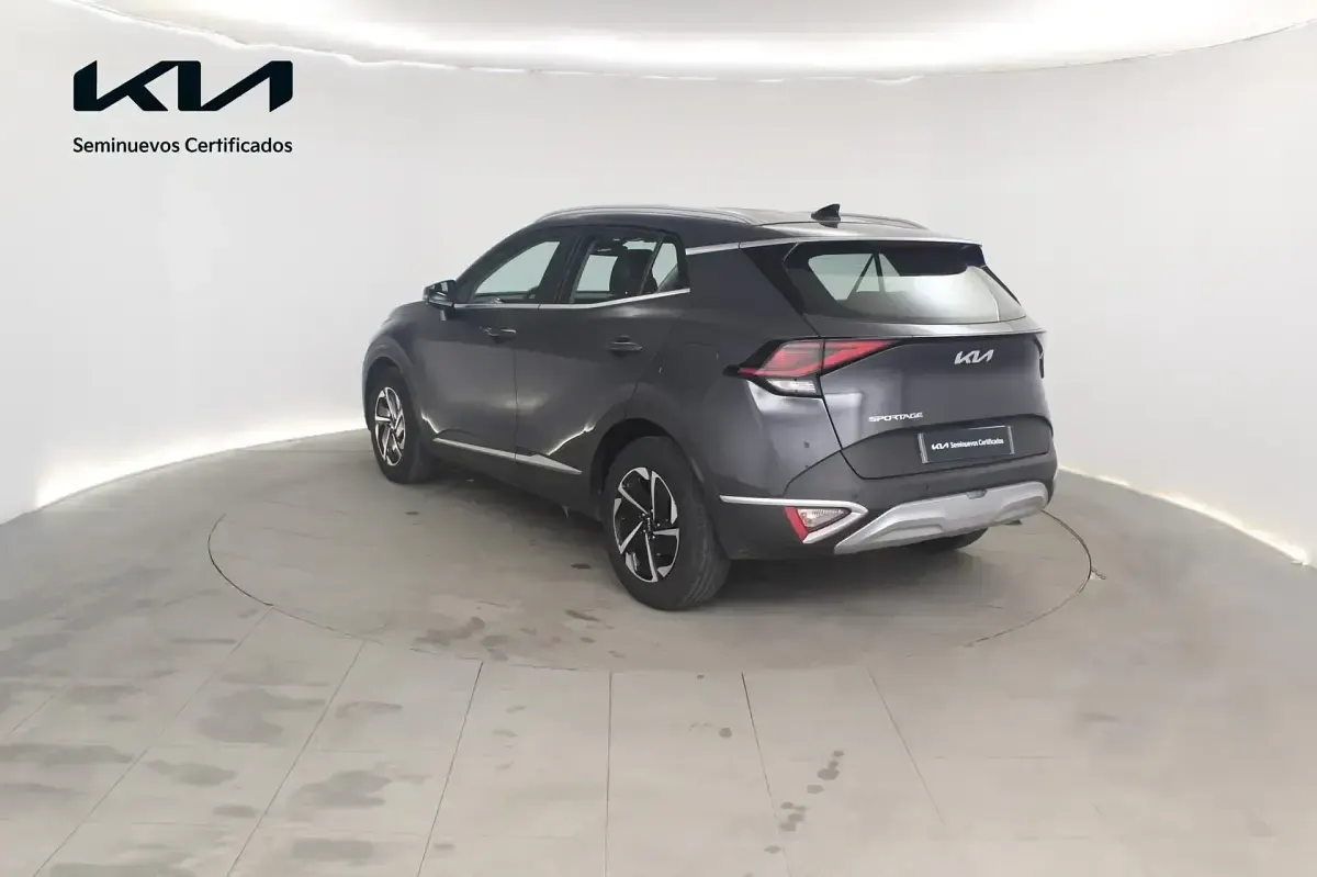 Usado Kia Sportage 160 CV (117 kW) 2025 Gris SUV