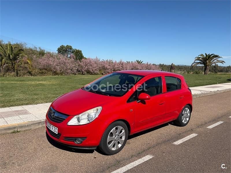 Usado Opel Corsa Enjoy 90 CV (66 kW) 2008 Rojo Utilitario