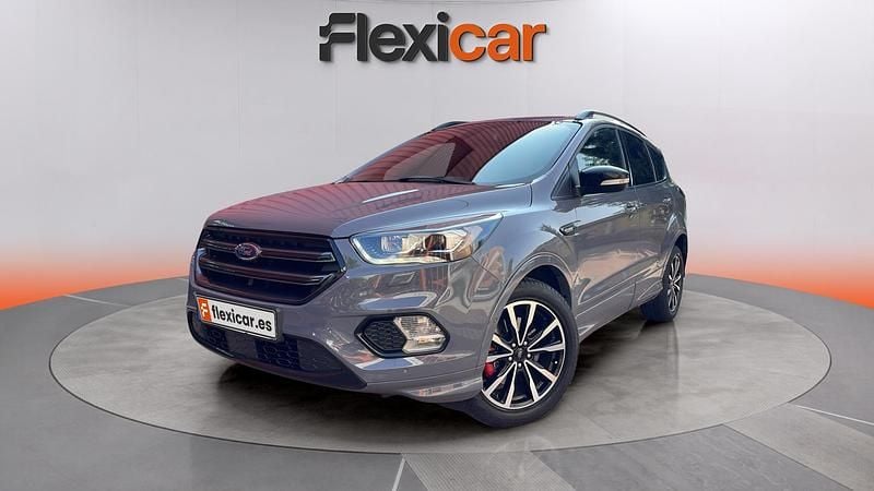 Usado Ford Kuga ST-Line 150 CV (110 kW) 2019 Gris SUV