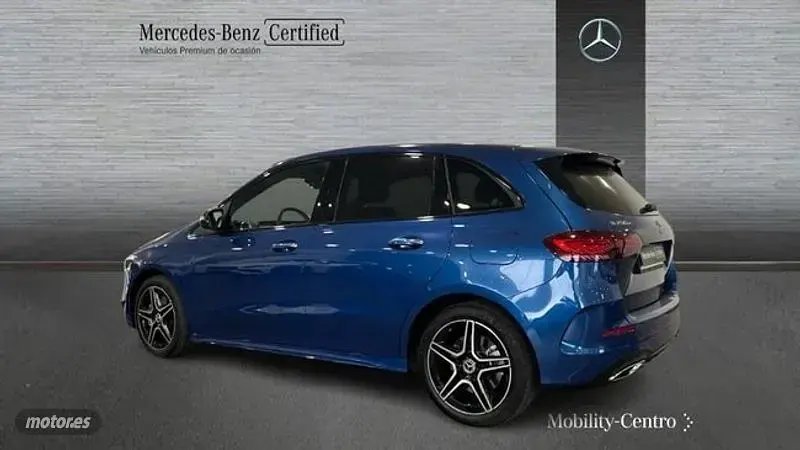 Usado Mercedes B250 217 CV (159 kW) 2025 Azul Utilitario