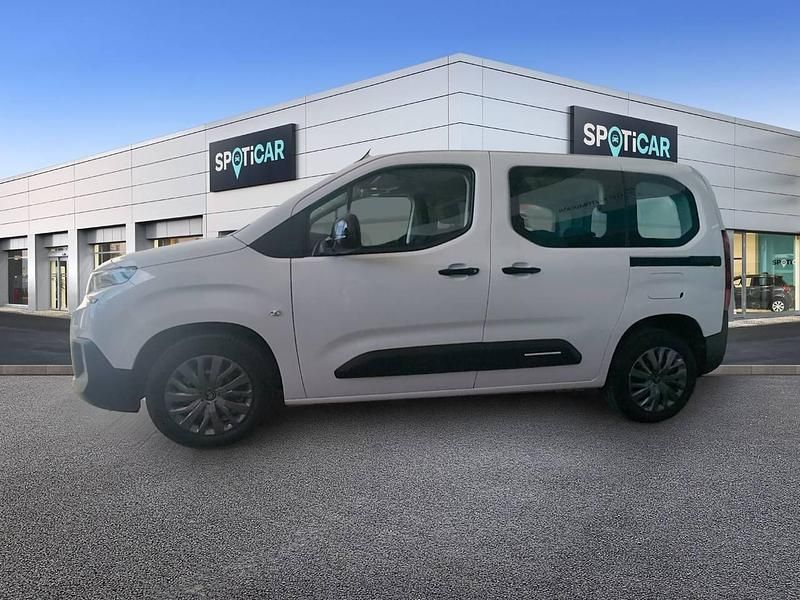 Usado Citroën Berlingo 100 CV (73 kW) 2025 Blanco Monovolumen