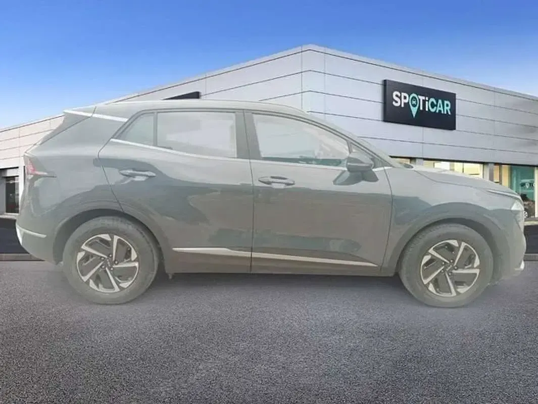 Usado Kia Sportage 150 CV (110 kW) 2022 Gris SUV