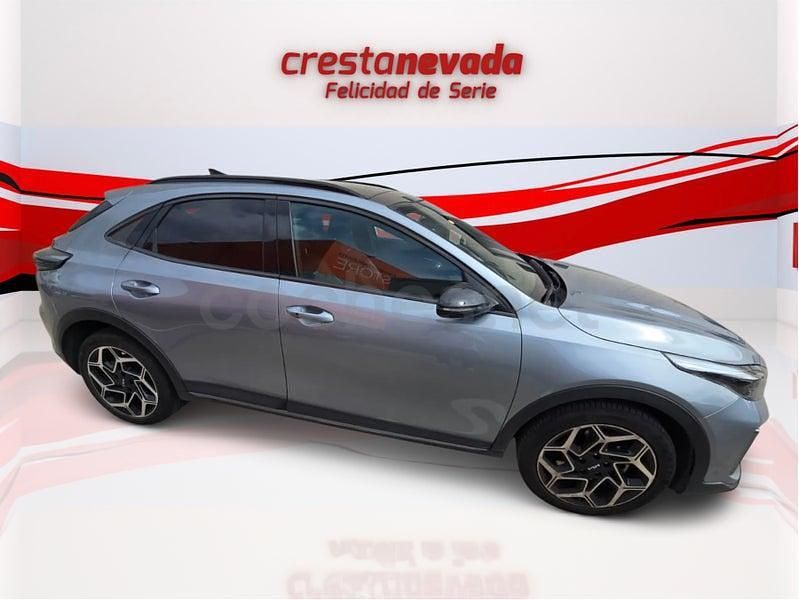 Usado Kia XCeed GT-Line 140 CV (102 kW) 2024 Gris / plata SUV
