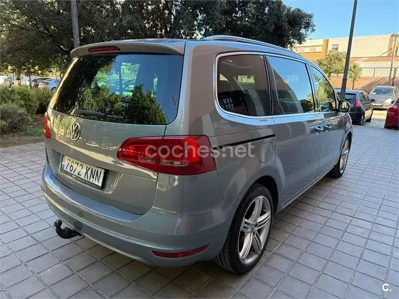 Usado VW Sharan Sport 177 CV (130 kW) 2014 Gris / plata Monovolumen