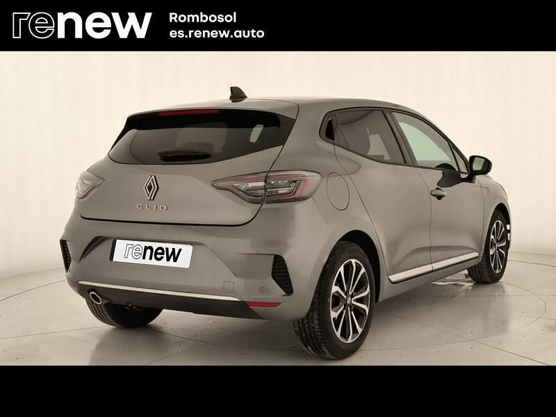 Usado Renault Clio V Techno 100 CV (73 kW) 2025 Gris Berlina