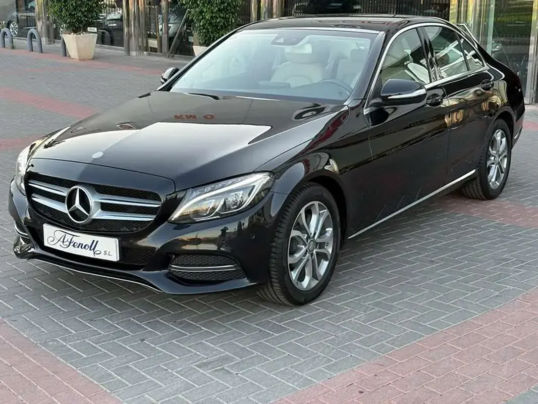 Usado Mercedes E220 194 CV (142 kW) 2016 Negro Berlina