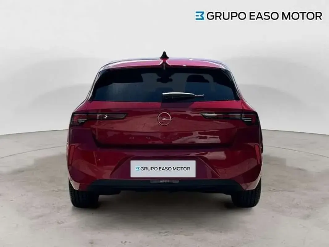 Nuevo Opel Astra Edition 110 CV (80 kW) 2025 Rojo Utilitario