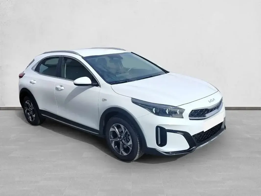 Usado Kia XCeed 101 CV (74 kW) 2025 Blanco SUV