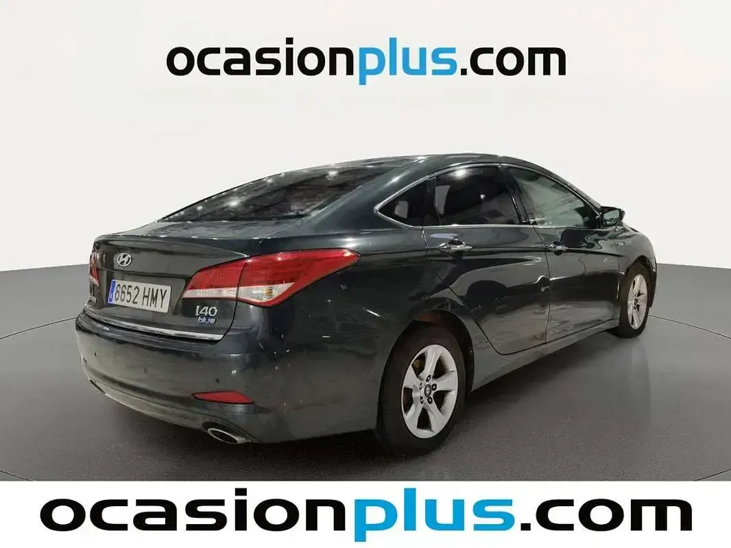 Usado Hyundai i40 GLS 135 CV (99 kW) 2012 Gris Berlina