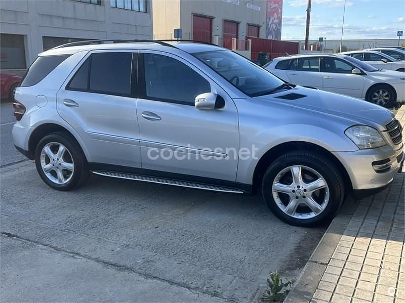 Usado Mercedes ML280 190 CV (139 kW) 2007 Gris / plata SUV