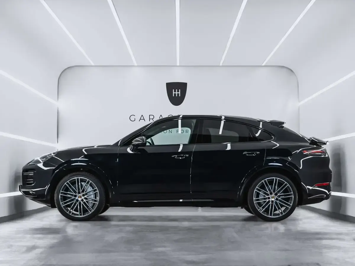 Usado Porsche Cayenne Turbo Coupe 549 CV (403 kW) 2021 Negro SUV