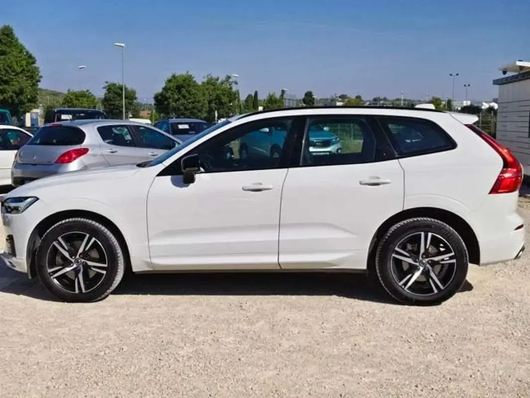 Usado Volvo XC60 R-Design 197 CV (144 kW) 2021 Blanco SUV